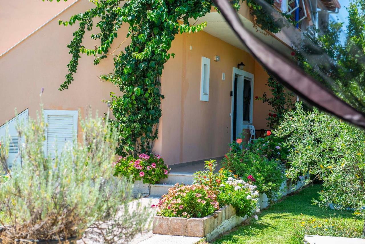 Zoe Boutique Apartment Acharavi  Buitenkant foto